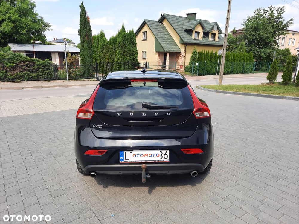 Volvo V40 D3 Momentum - 10