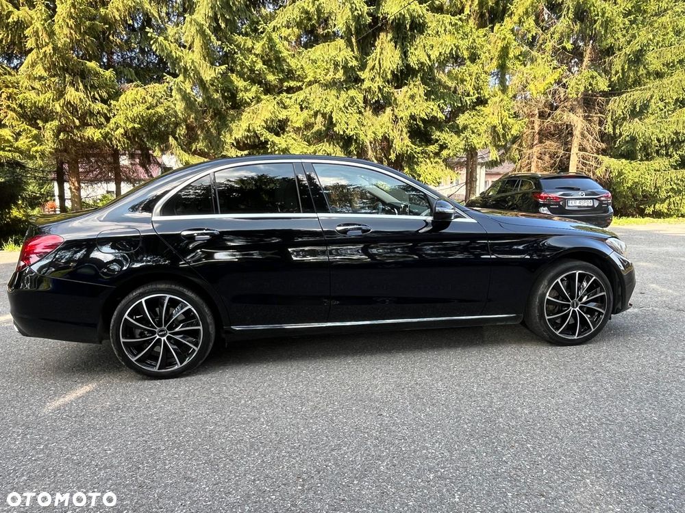 Mercedes-Benz Klasa C 300 9G-TRONIC - 9