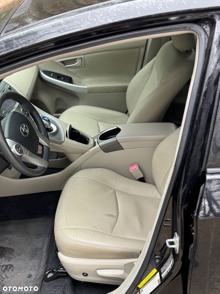 Toyota Prius 1.8 Hybrid Premium - 10