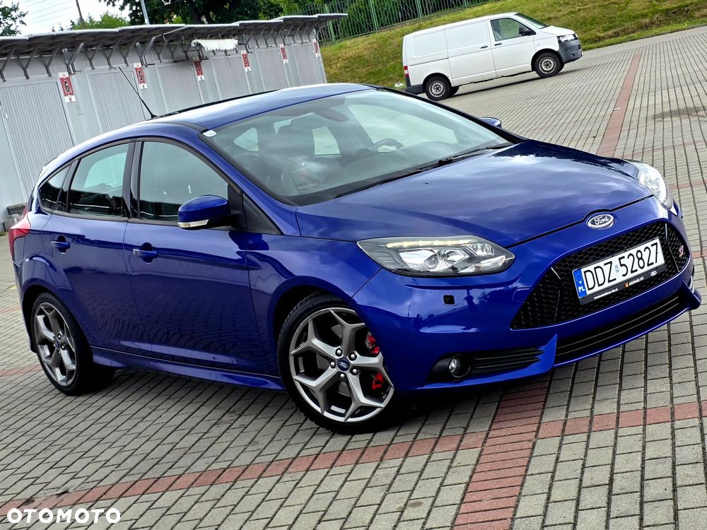 Ford Focus 2.0 EcoBoost ST mit Leder-Exclusiv-Paket - 4