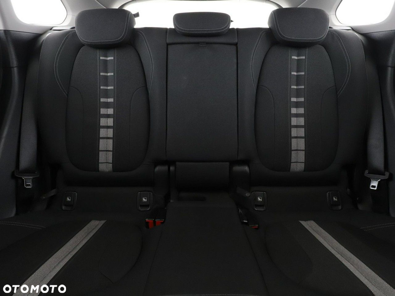 BMW X1 sDrive18d Sport Line - 18