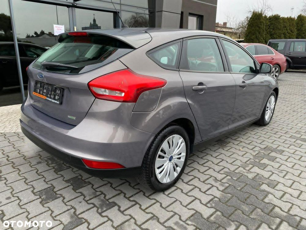 Ford Focus 1.0 EcoBoost Hybrid ACTIVE - 4