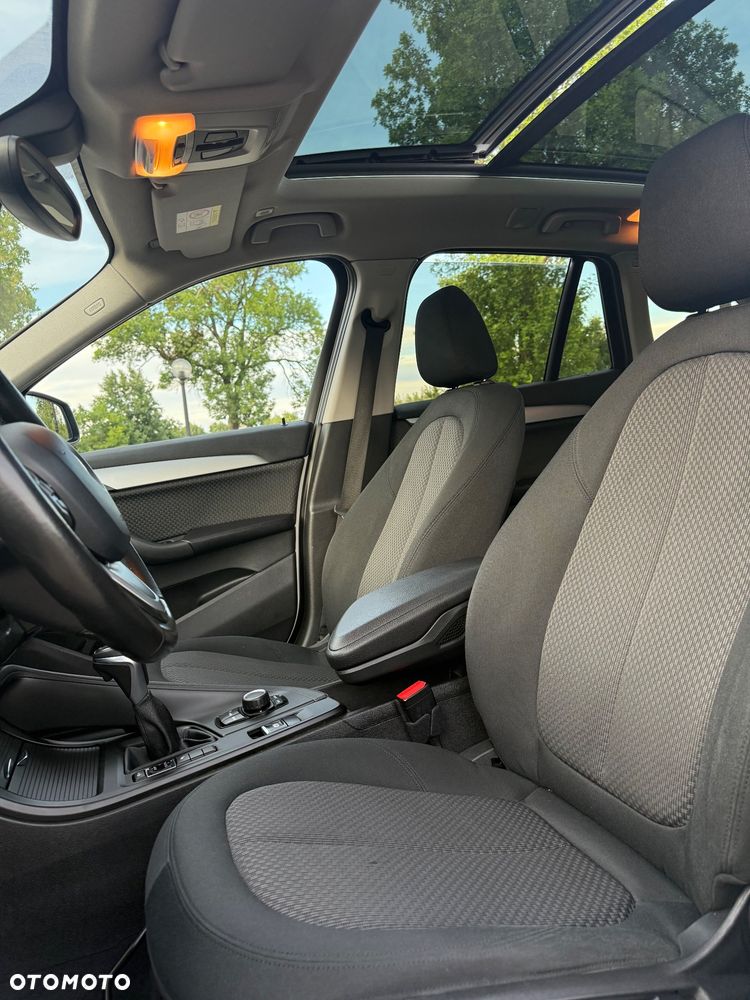 BMW X1 sDrive18i Sport Line - 17