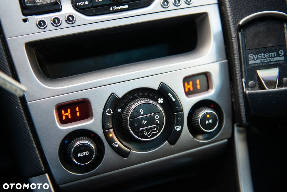 Peugeot 308 1.6 HDi Premium - 23