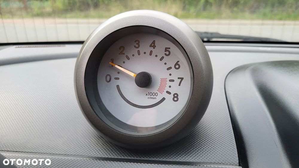 Daihatsu Sirion 1.3 - 34