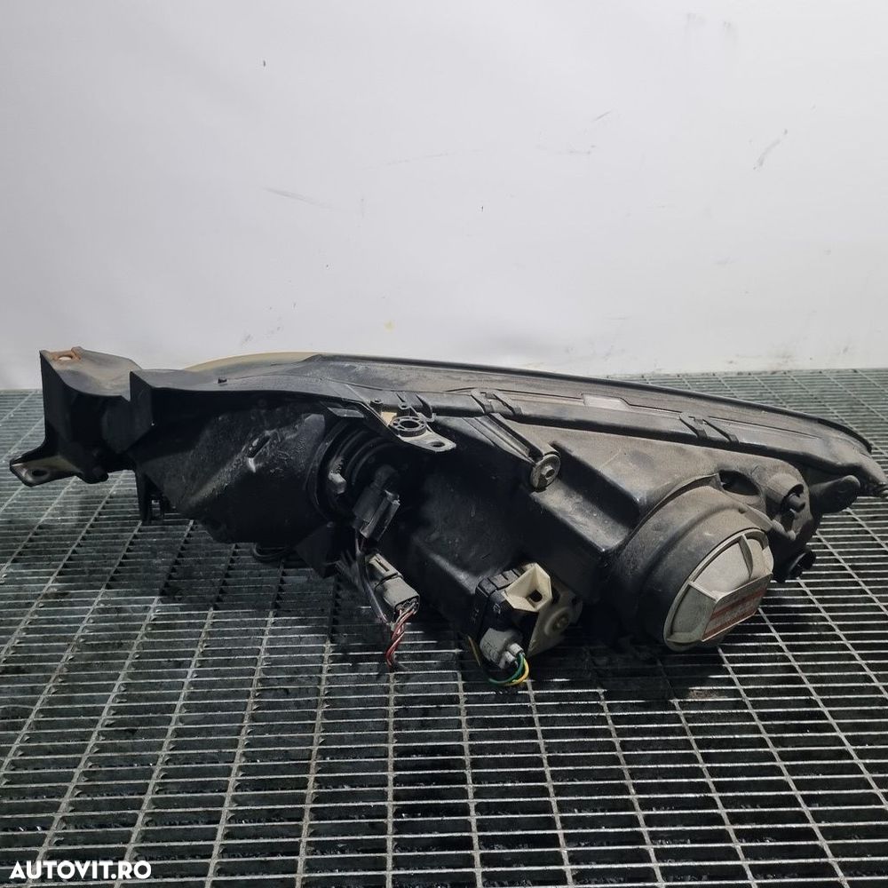 Far Dreapta Mazda CX - 7 2006 - 2012 SUV 4 Usi (1409) Xenon - 3