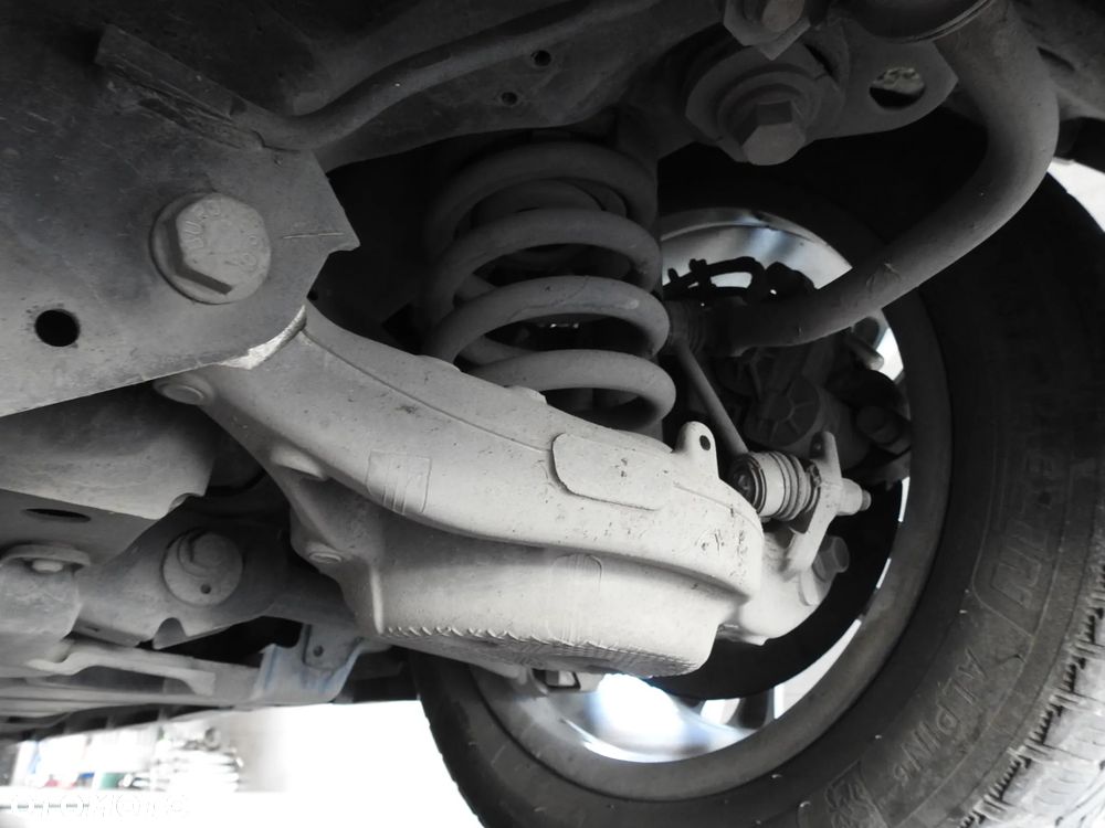 Ford Mondeo SW 2.0 Ti-VCT Titanium - 26