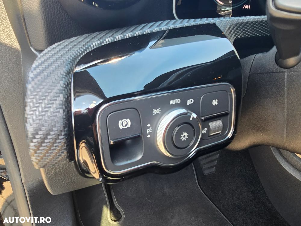 Mercedes-Benz A 200 7G-DCT Progressive - 36