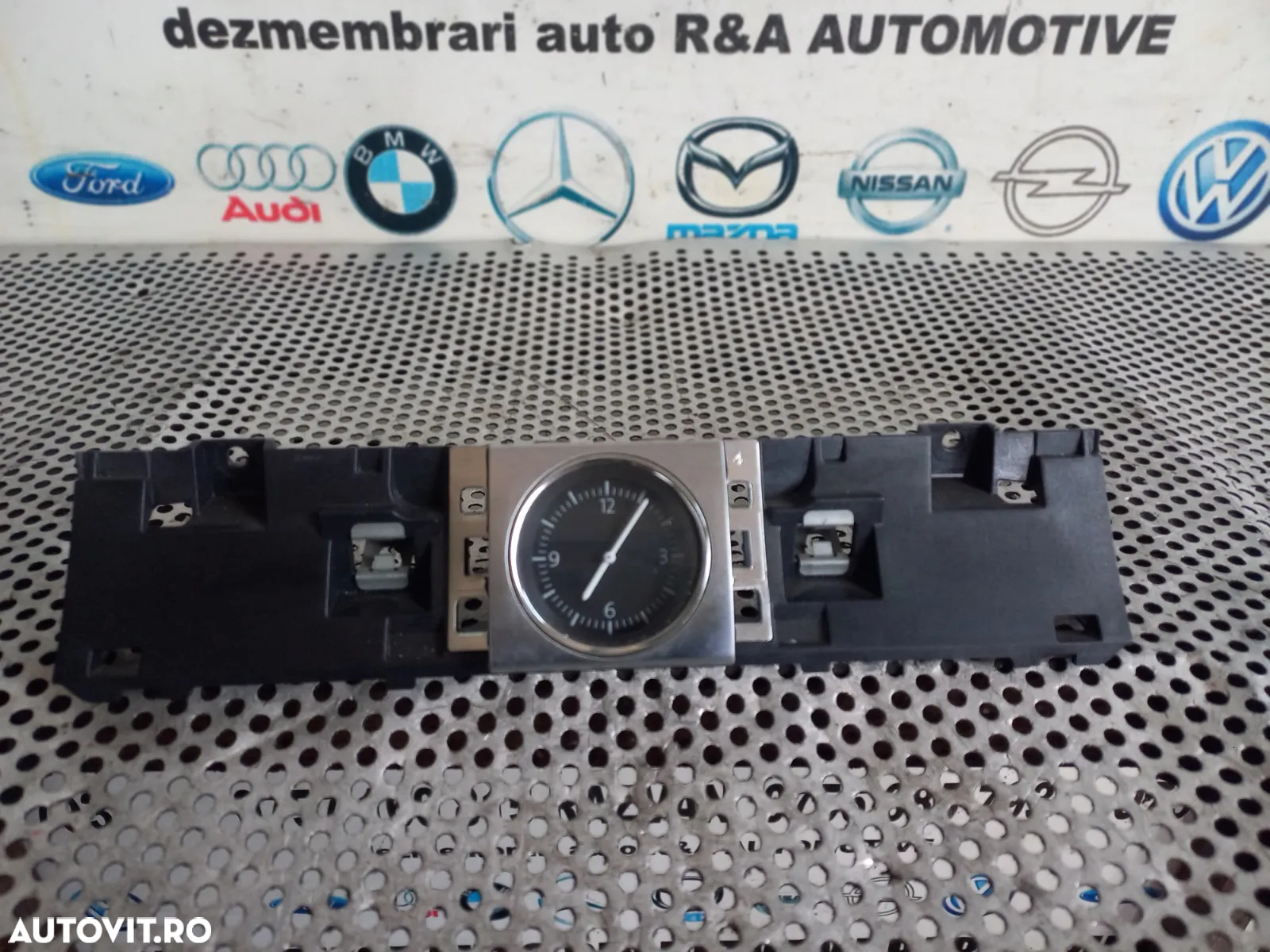 Ceas Central Bord Vw Passat B7 An 2011-2012-2013-2014-2015 Motor 1.6 Tdi CAY Cutie MYB LUB 3AAA - D - 4