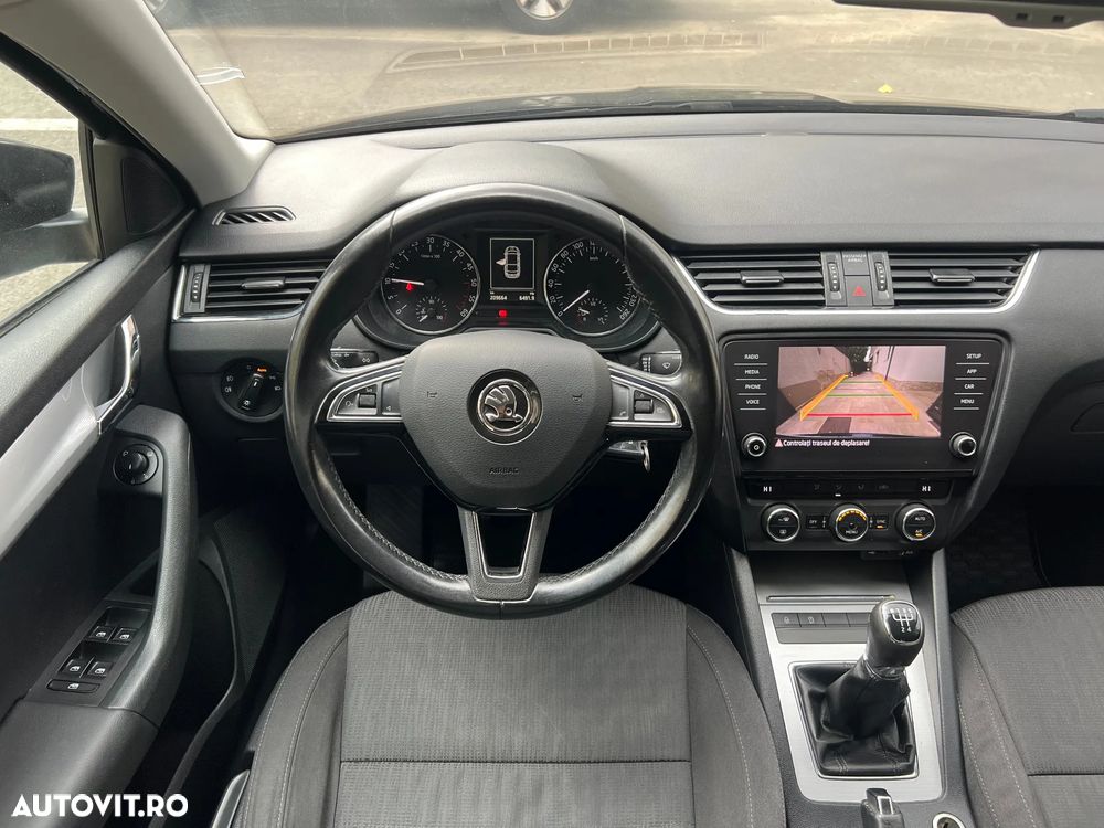 Skoda Octavia 1.6 TDI Ambition - 13