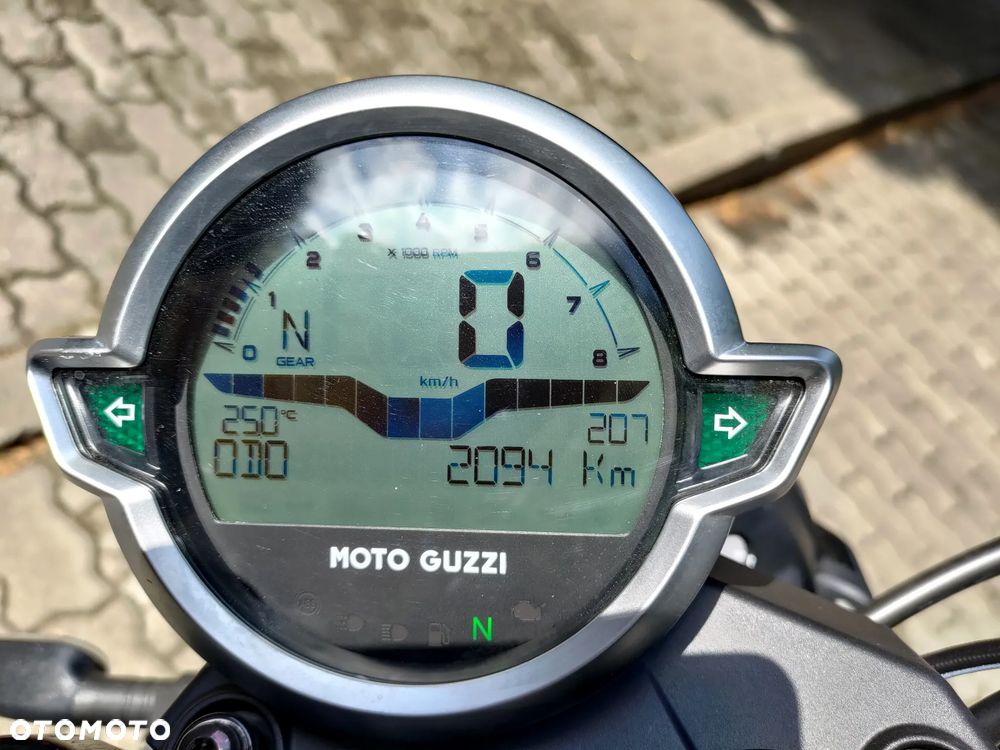 Moto Guzzi V7 - 5