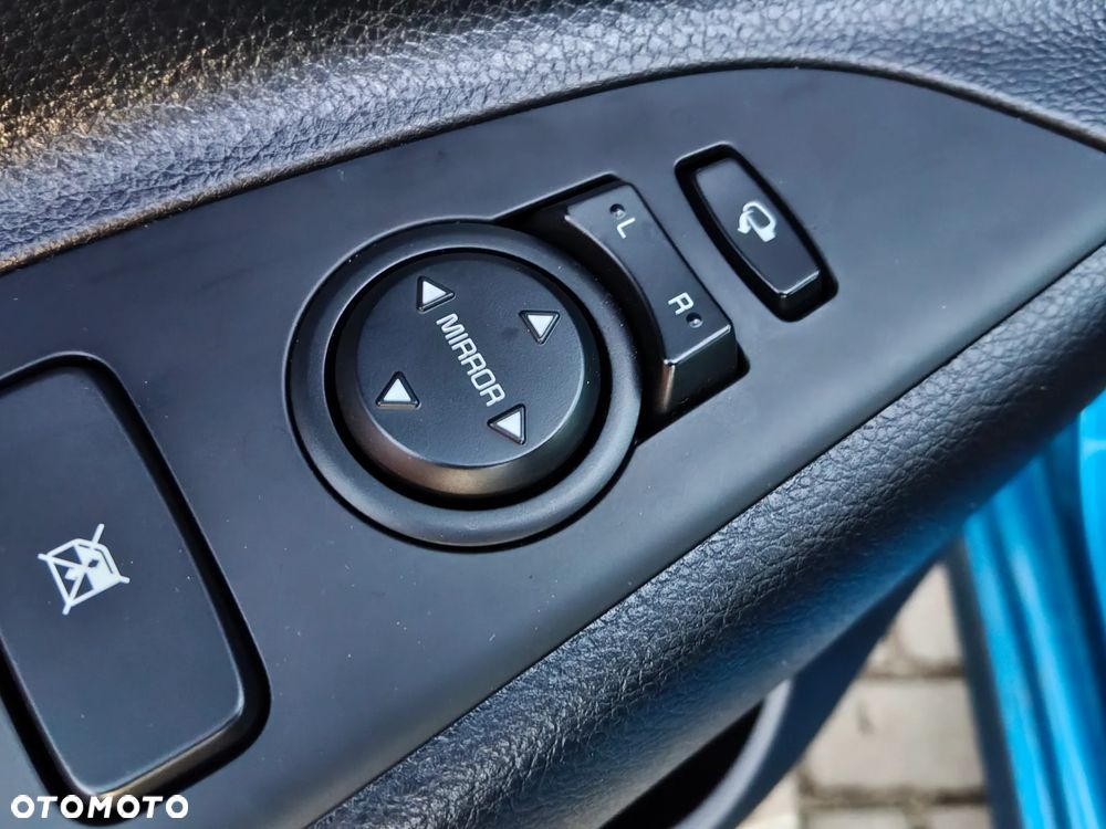 Kia Rio 1.2 L - 7