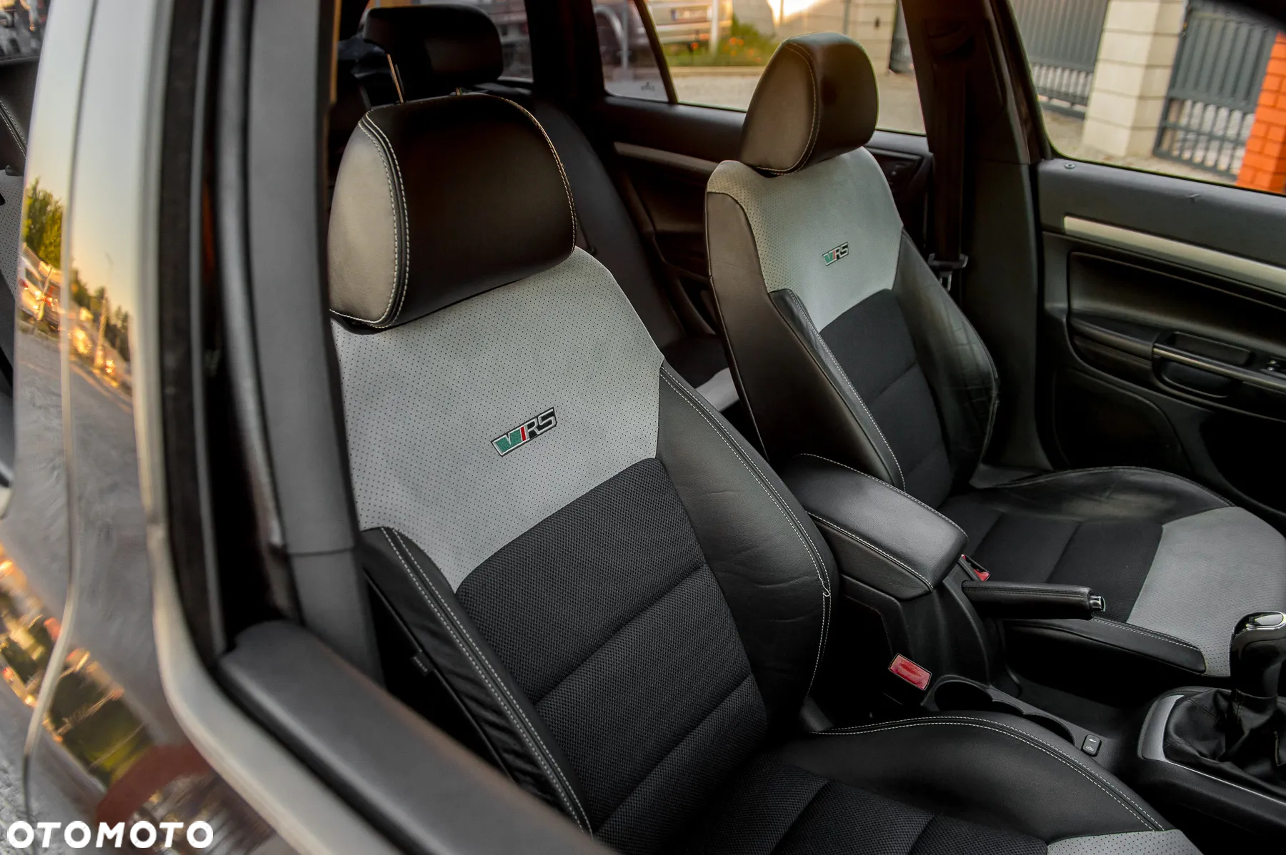 Skoda Octavia Combi 2.0 TSI RS - 21