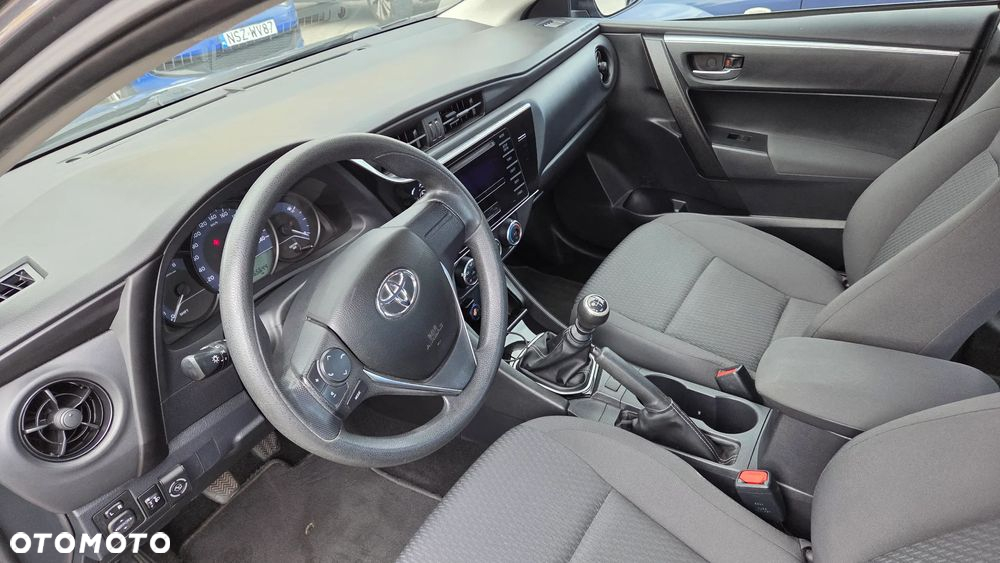 Toyota Corolla 1.6 Active - 6