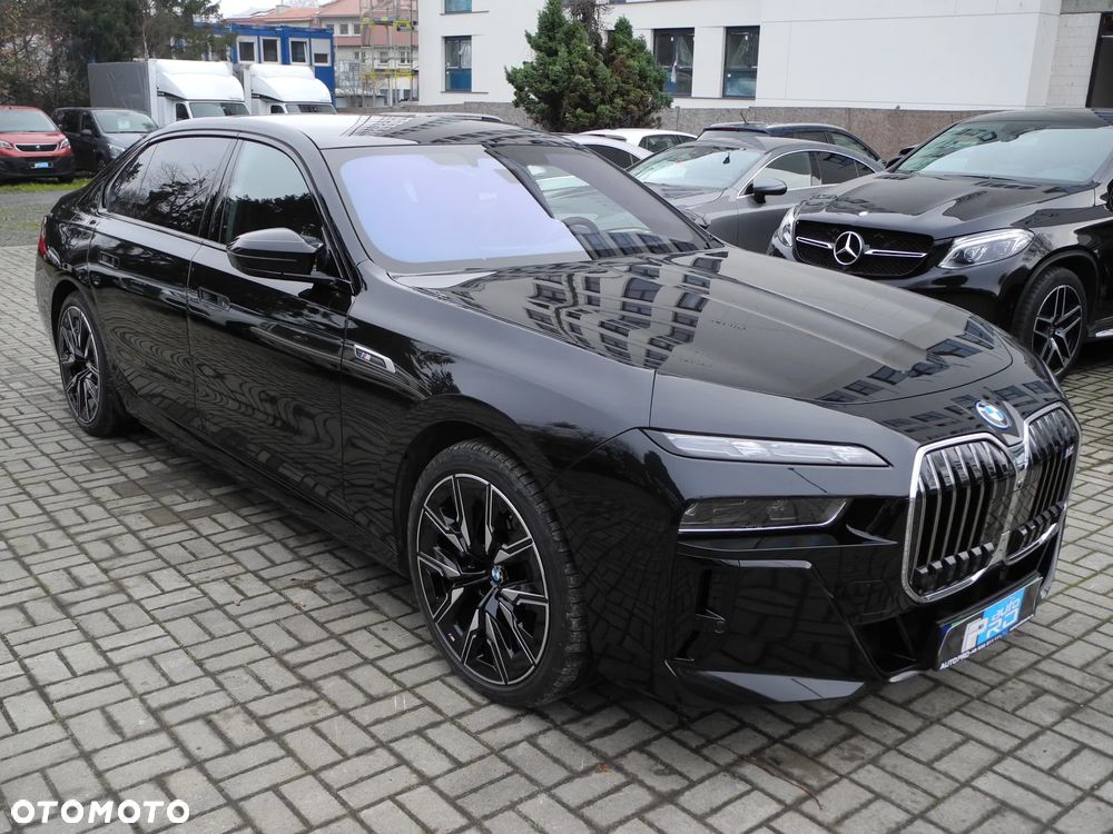 BMW i7 - 3