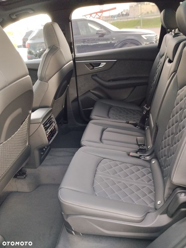 Audi Q7 - 12