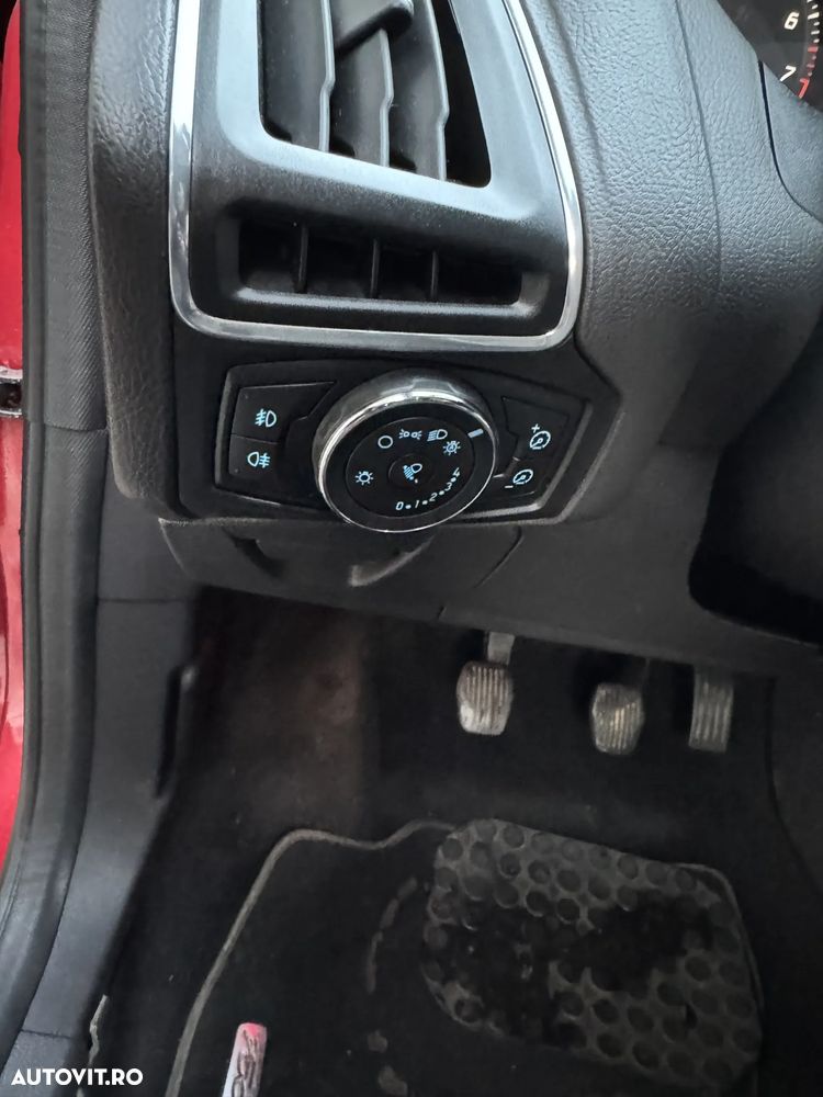 Ford Focus - 4