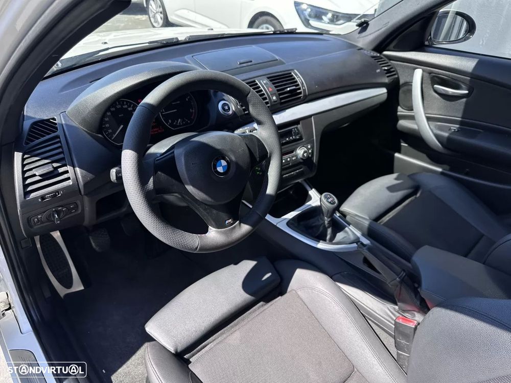 BMW 118 d Pack M - 20