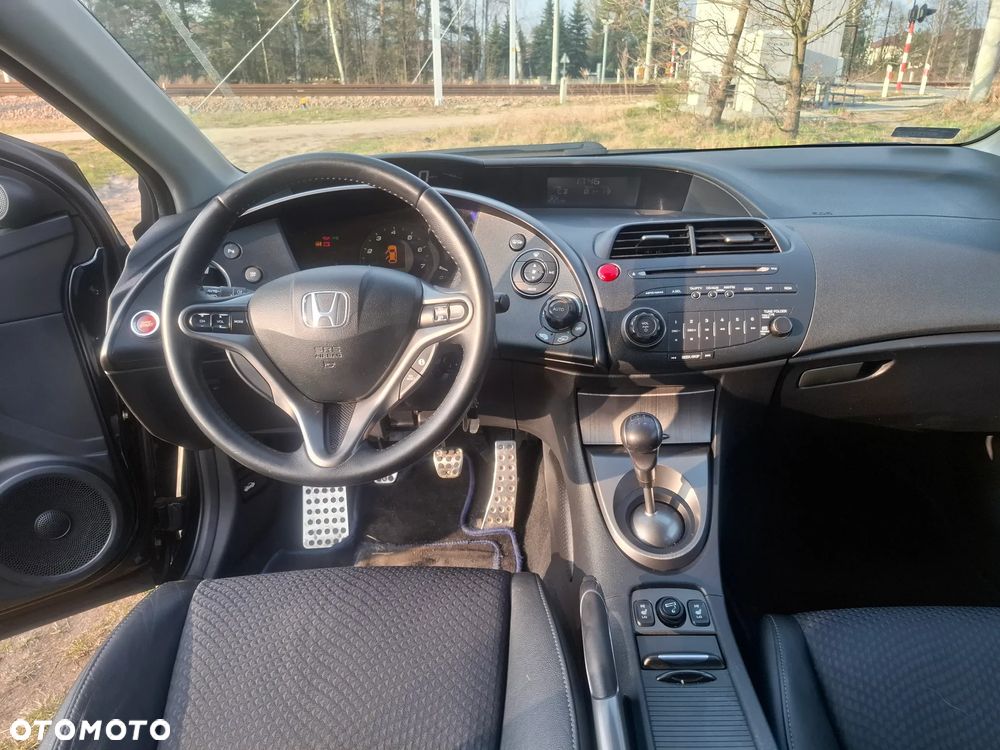 Honda Civic 1.8 Sport - 3
