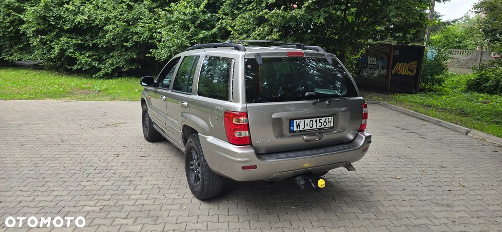 Jeep Grand Cherokee - 9