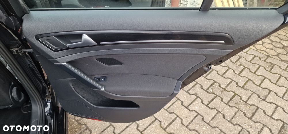 Volkswagen Golf 1.5 TSI BlueMotion ACT Highline - 21