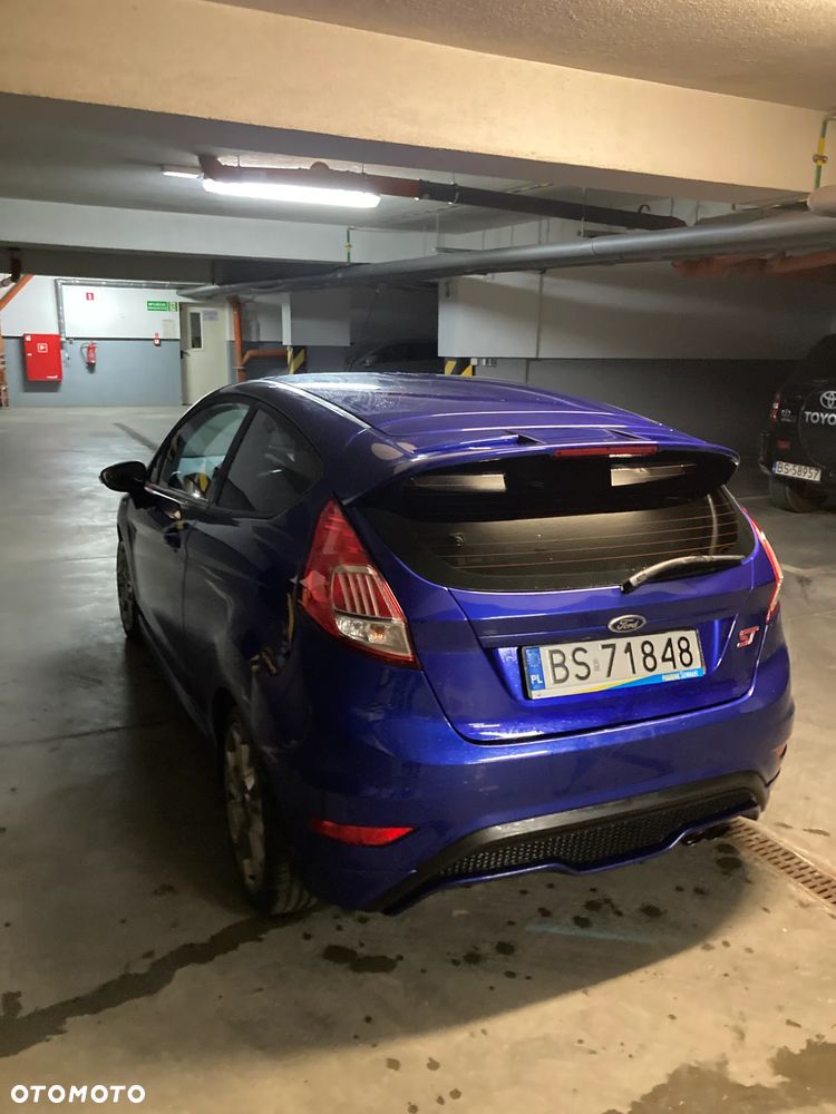 Ford Fiesta ST - 2