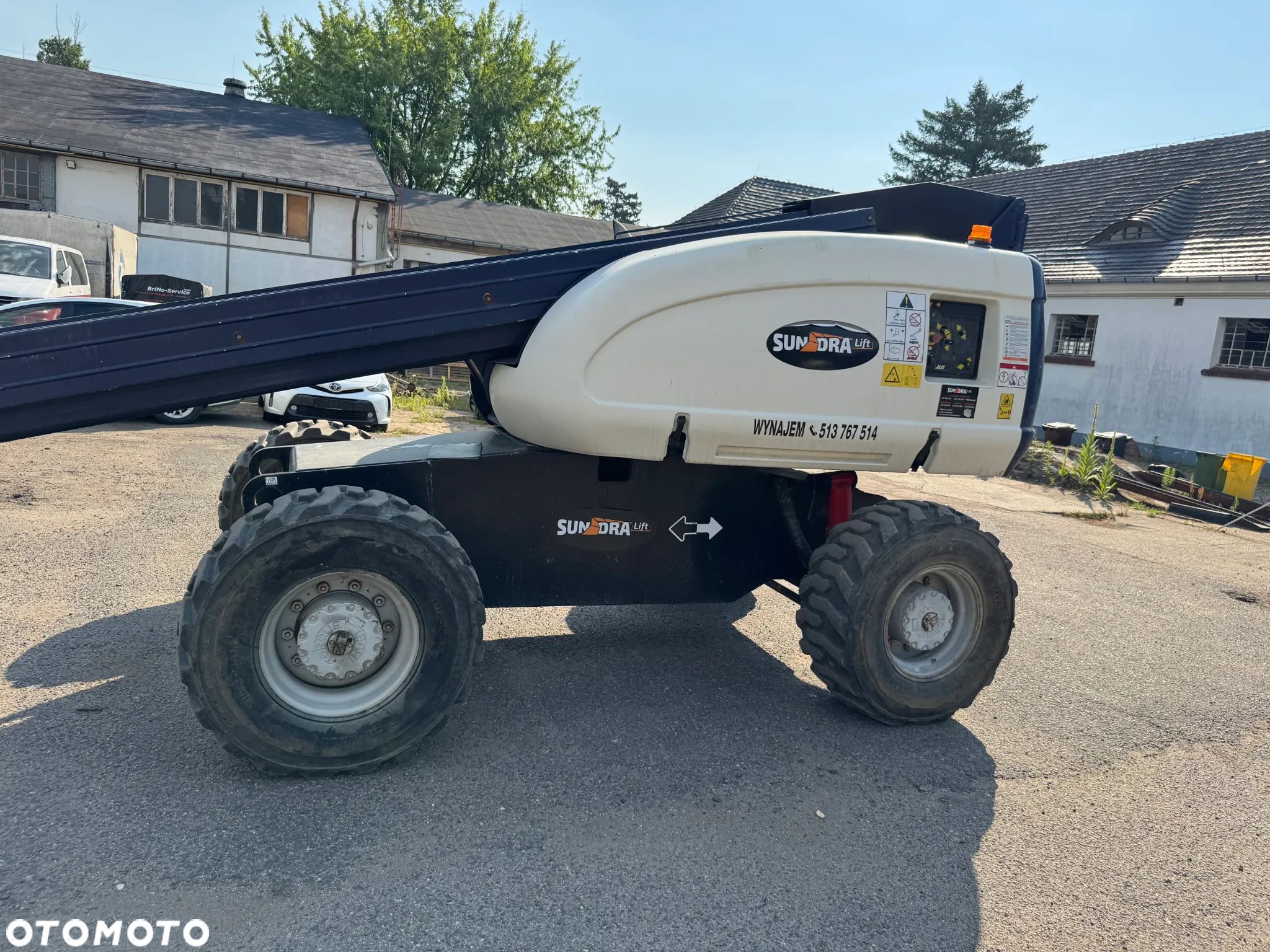 JLG 660SJ - 1