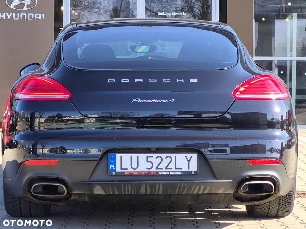 Porsche Panamera 4 Edition - 4