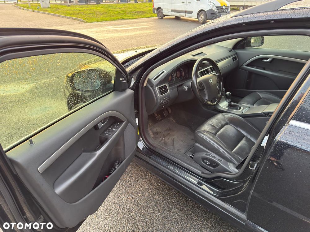 Volvo V70 D5 Summum - 11