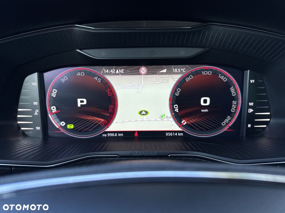 Skoda Superb 2.0 TDI SCR Sportline DSG - 20