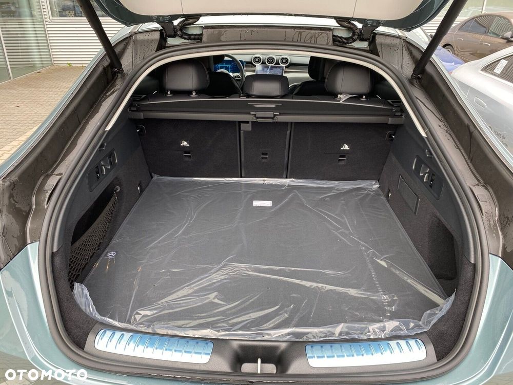 Mercedes-Benz GLC - 25