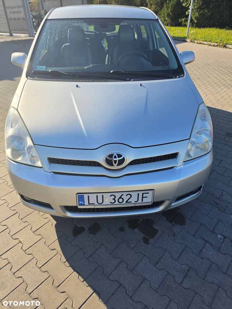 Toyota Corolla Verso - 7