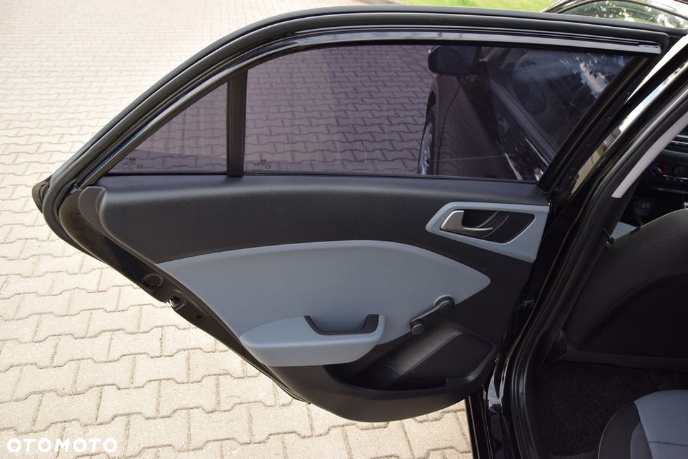 Hyundai i20 1.2 Pure - 20