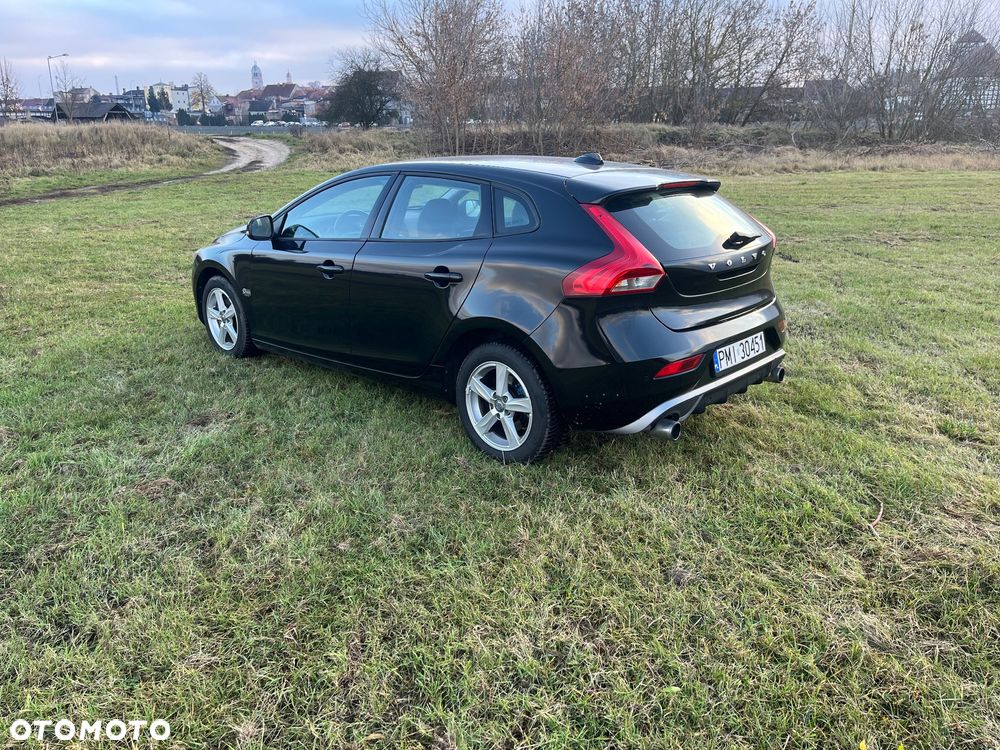 Volvo V40 T2 Kinetic - 4