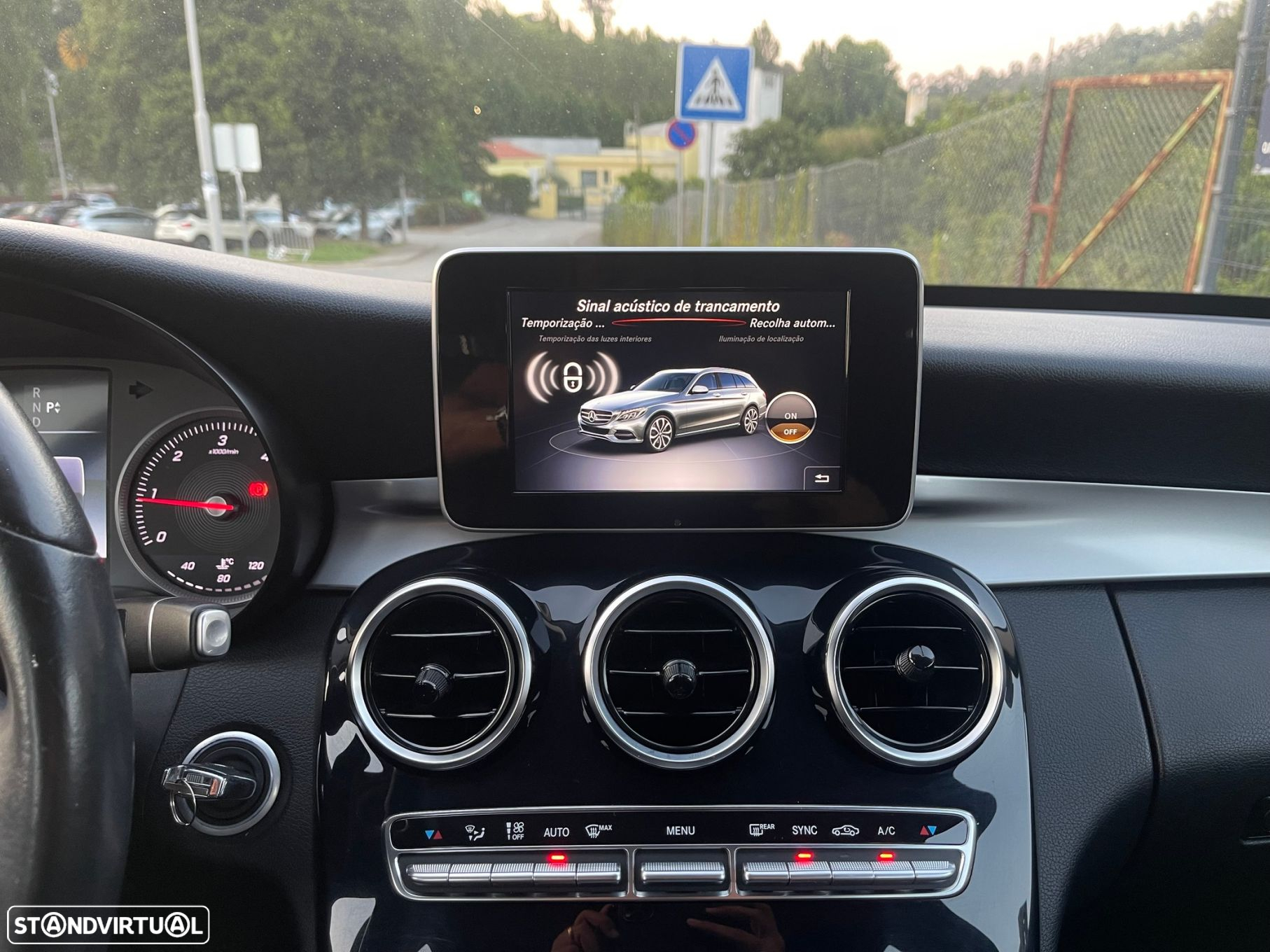 Mercedes-Benz C 200 d Avantgarde Aut. - 31