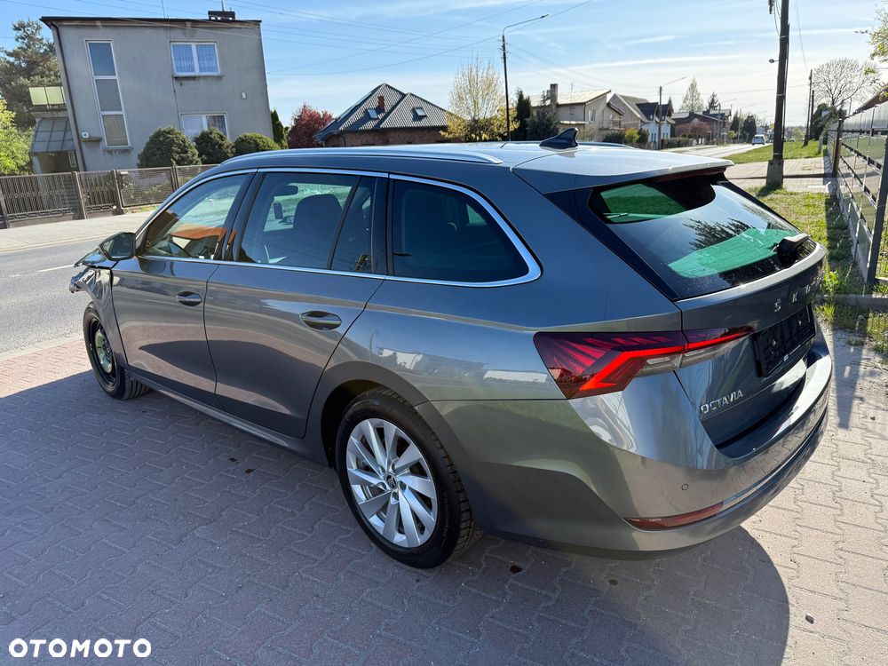 Skoda Octavia 1.5 TSI Clever - 10