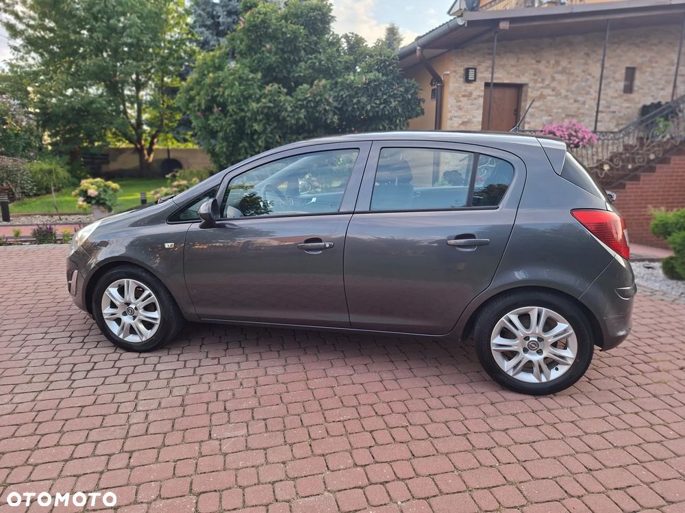 Opel Corsa 1.2 16V Enjoy - 10