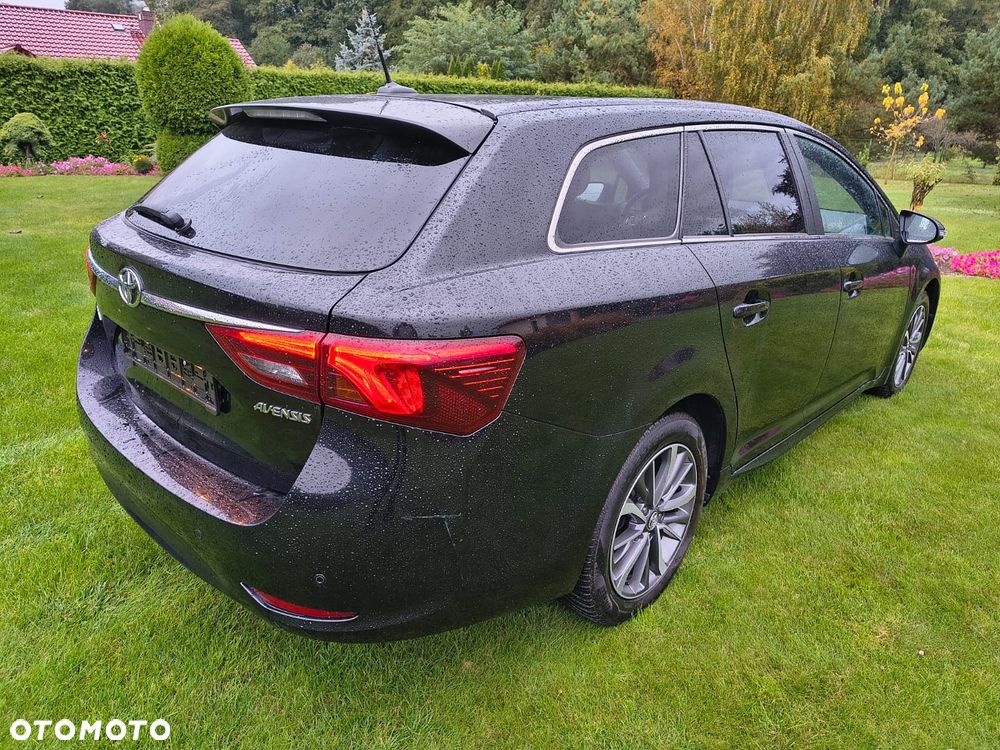 Toyota Avensis 2.0 D-4D Selection - 4