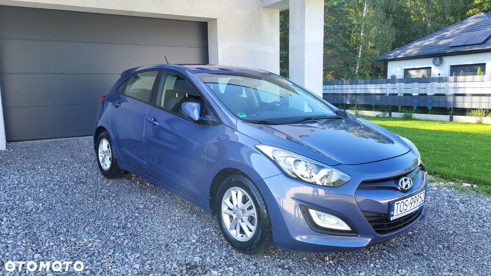 Hyundai i30 1.4 Intro Edition - 13