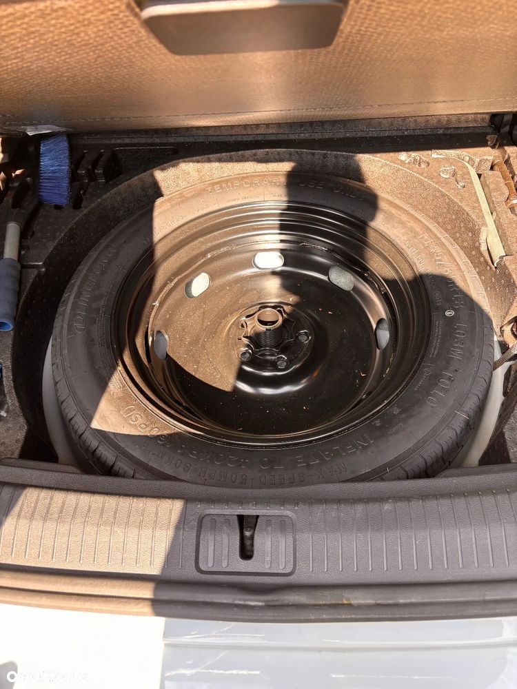 Volkswagen Tiguan - 12