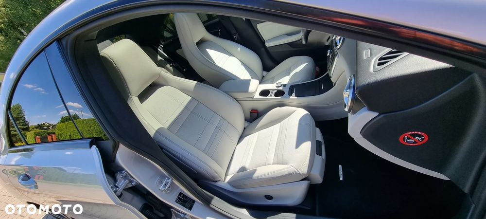 Mercedes-Benz CLA 200 7G-DCT Urban - 14