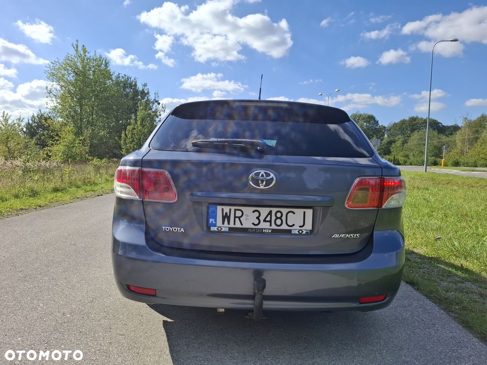 Toyota Avensis 1.8 Active - 5
