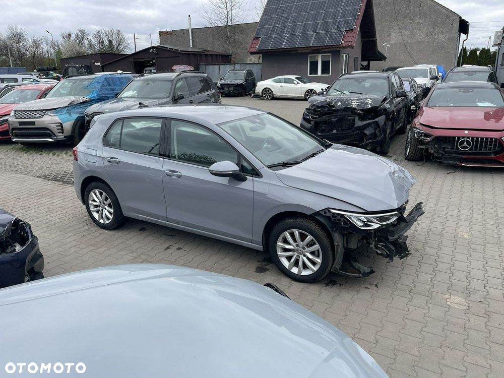 Volkswagen Golf 1.5 eTSI OPF DSG Life - 3