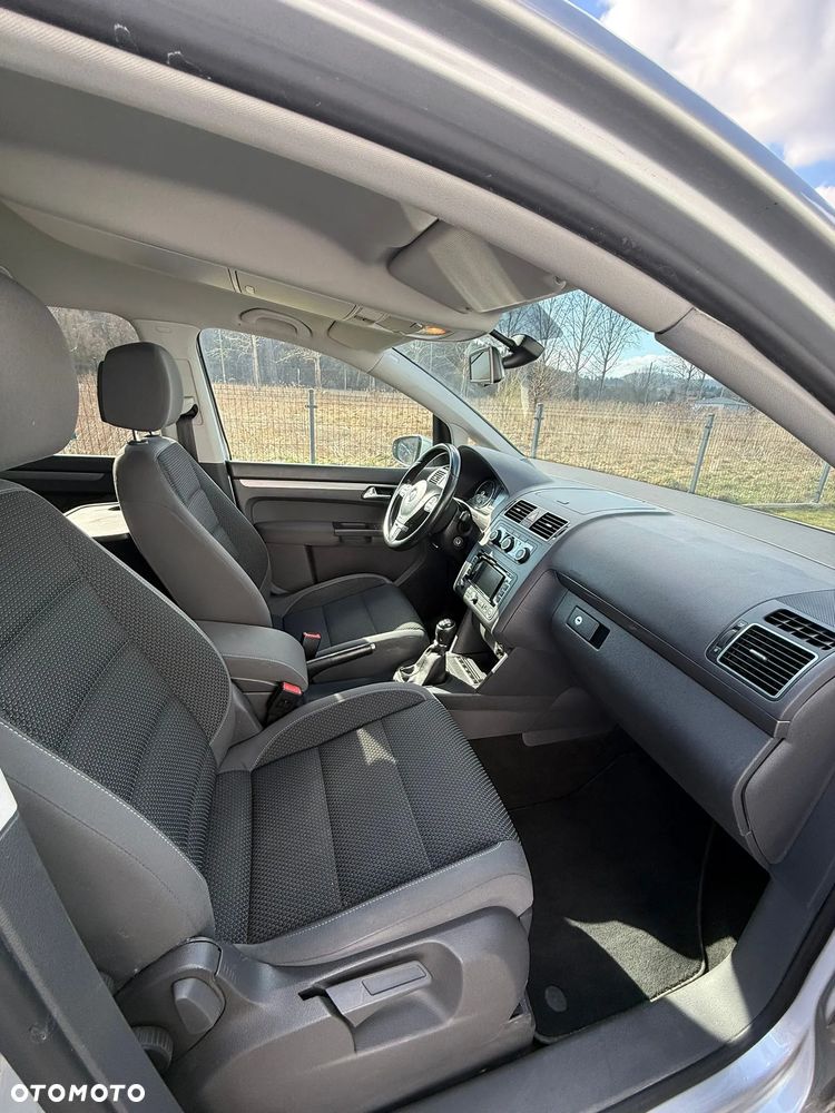 Volkswagen Touran 1.6 TDI DPF BlueMot Comfortline - 10