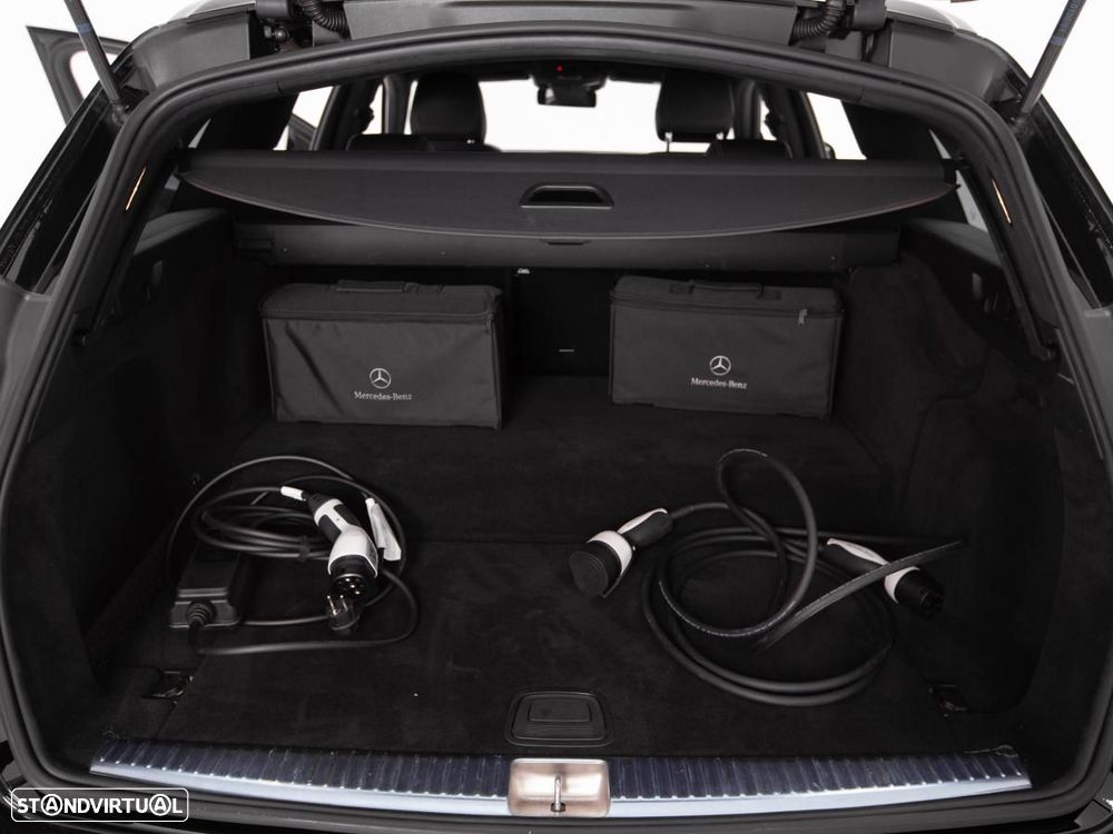 Mercedes-Benz E 300 de 9G-TRONIC - 13