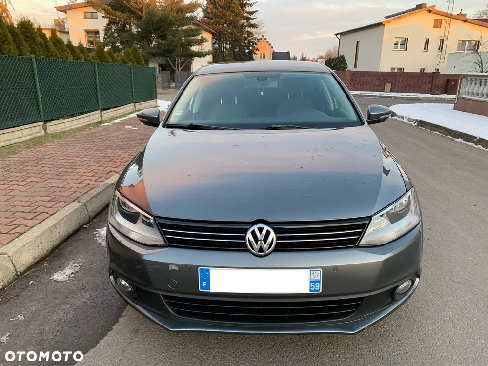 Volkswagen Jetta 1.6 TDI DSG Highline - 18
