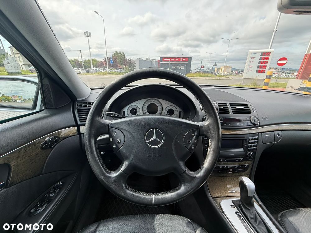 Mercedes-Benz Klasa E - 12