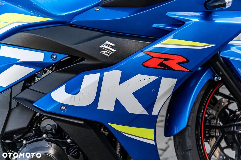 Suzuki GSX-R - 23