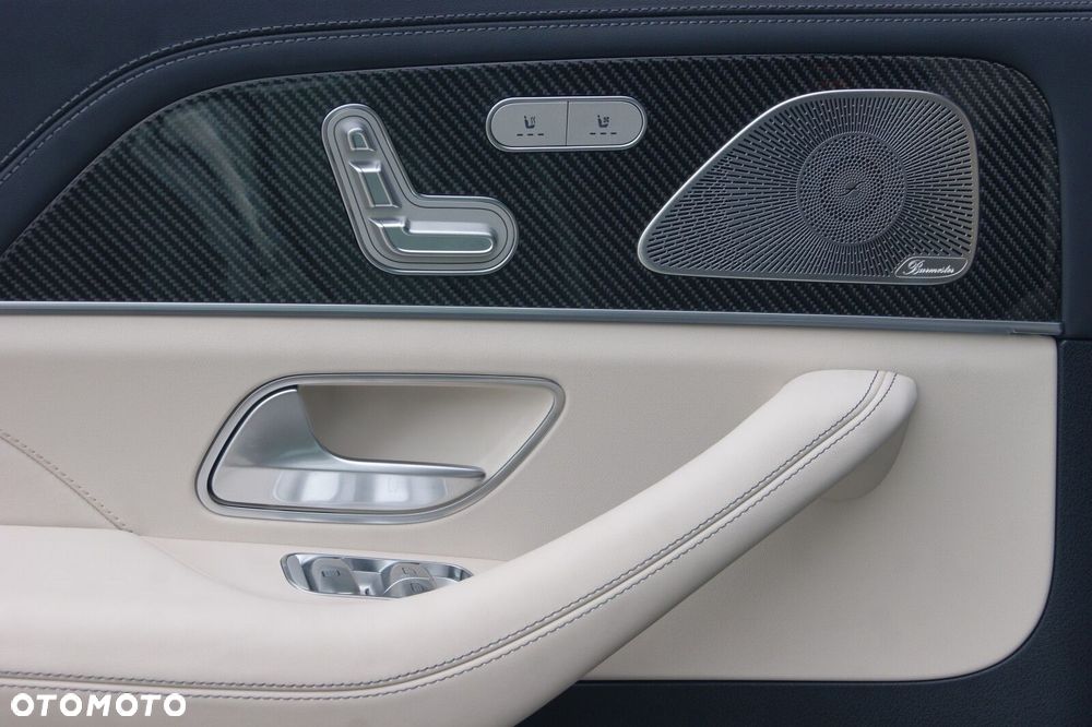Mercedes-Benz GLS - 18
