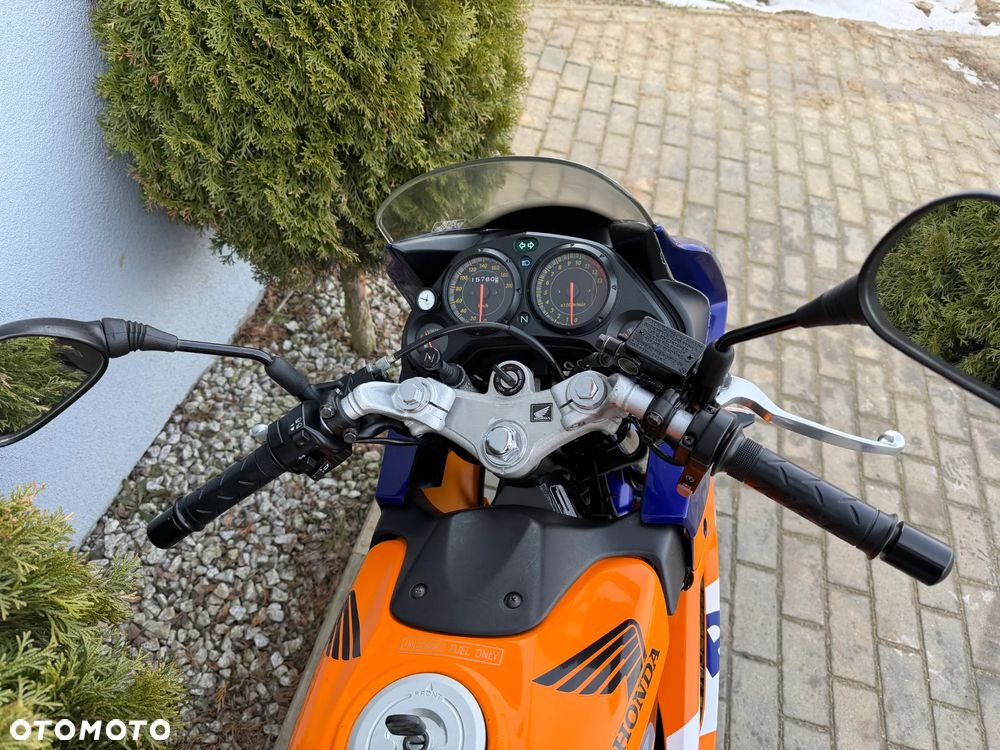 Honda CBR - 19